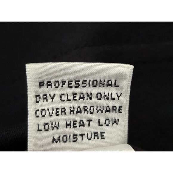 St. John Sport Women’s Black Jacket Size M Medium Twist Lock Closure Classic - Picture 6 of 8